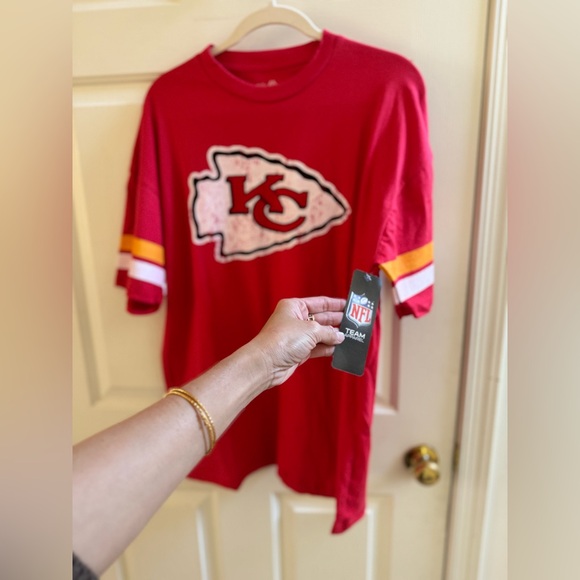 Men's Majestic Threads Travis Kelce Red Kansas City Size L Fit T-Shirt - Picture 5 of 7